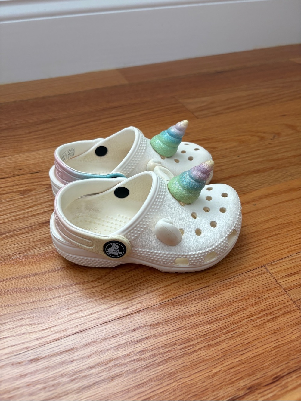 CROCS Kids White Clogs with Rainbow Unicorn Horn